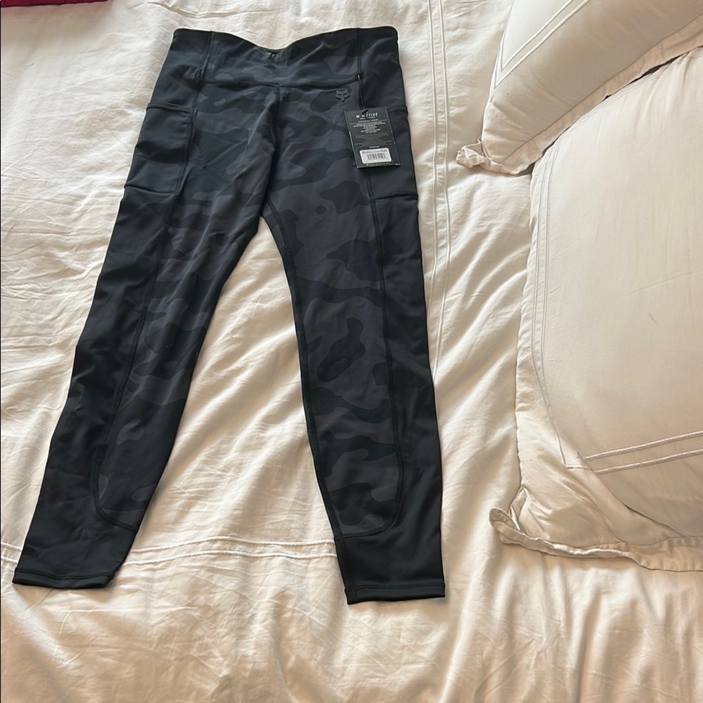 Fox Motive Camo Leggings